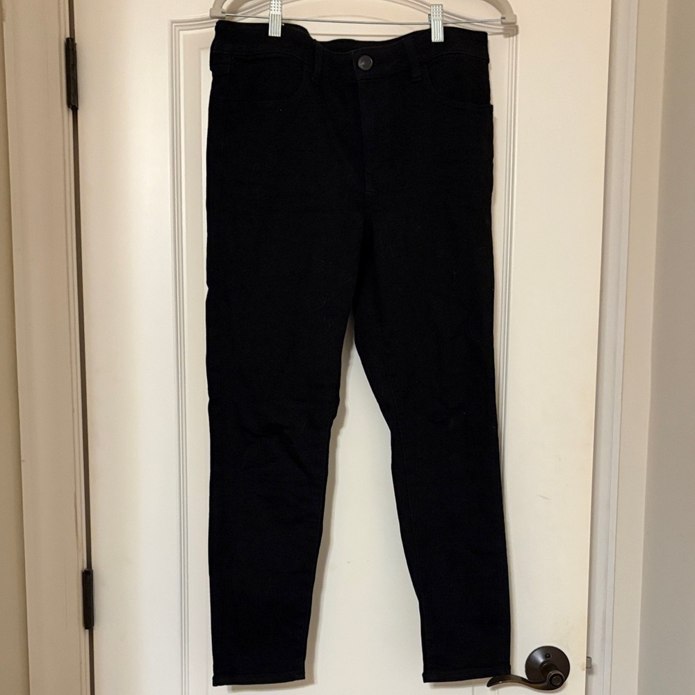 American Eagle Women’s Black Skinny Jeans